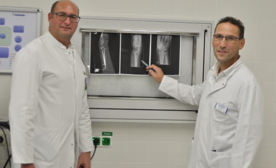 Facharzt Für Orthopädie Und Unfallchirurgie In Der Nähe Klinik für Unfallchirurgie und Orthopädie baut mit der Handchirurgie